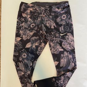 Nike Floral Workout Leggings
